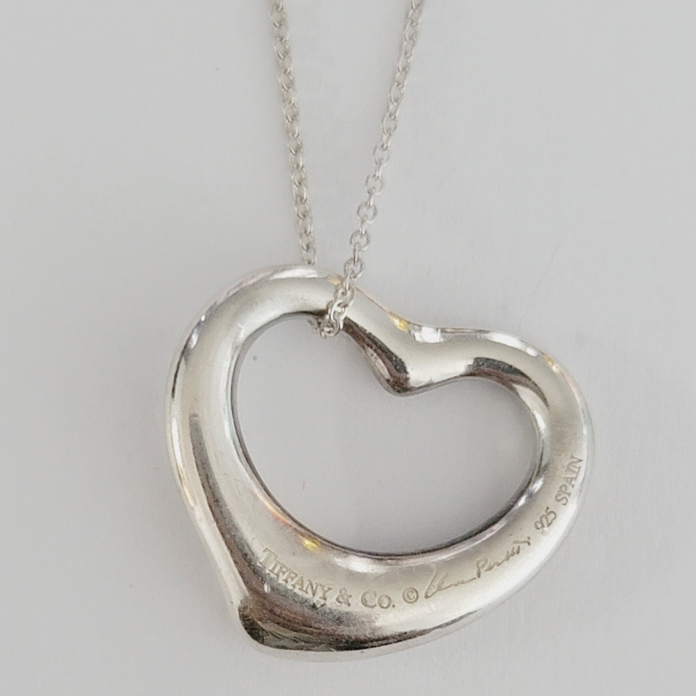 Open Heart Pendant Necklace Tiffany & Co Elsa Peretti 19 Inches